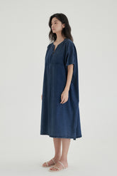 Relaxed Fit Linen Midi Dress with Notched Neckline and Front Pleat Detail